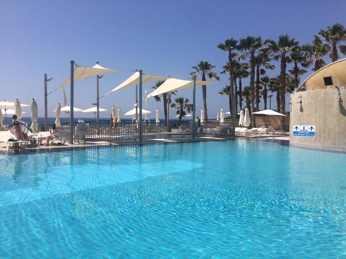 Beach Apartment- Breathtaking Views With Bomb Shelter Herzelia Exteriör bild